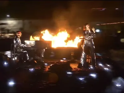 Ghabh an pianó tine ag Cluichí Oilimpeacha Pháras